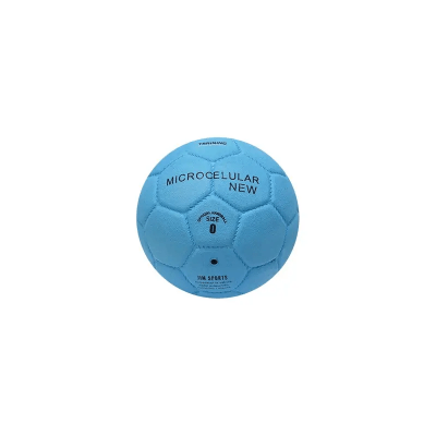 Bola de Andebol em borracha microcelular com cobertura em nylon de enrolamento extra. Ideal para treino.