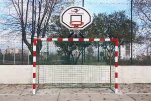 Baliza de Andebol combinada com tabela de Mini basquetebol